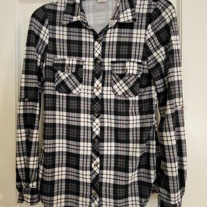New Passport Black/White Plaid Button Down 3/4 or Long Sleeve Top size Small